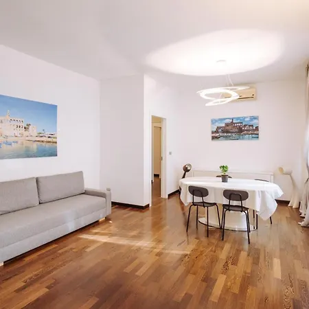 Enea Luxury - Piccinni Apartment